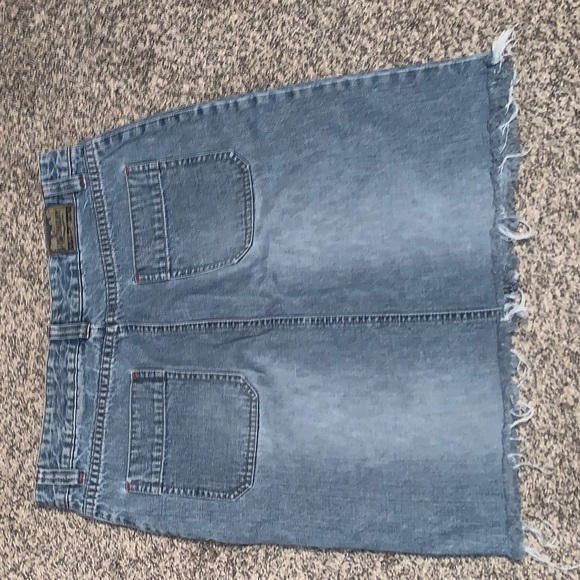 Unionbay Jean Skirt. - Picture 2 of 4